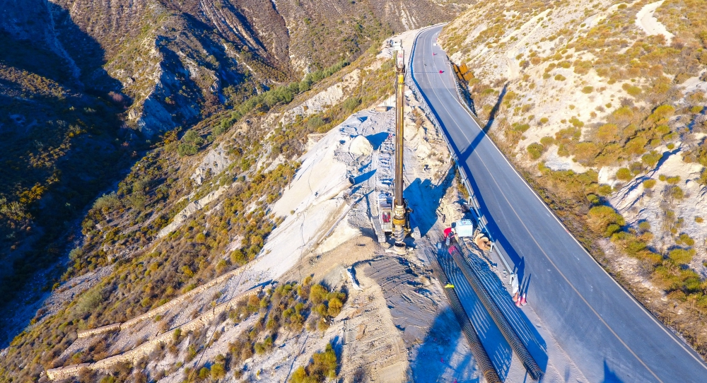 Trabajos de estabilización en la carretera A-348