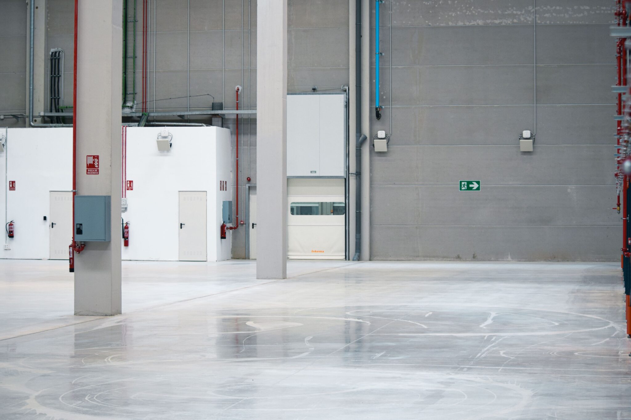 Perspectiva de la nave industrial y oficinas de Desay SV
